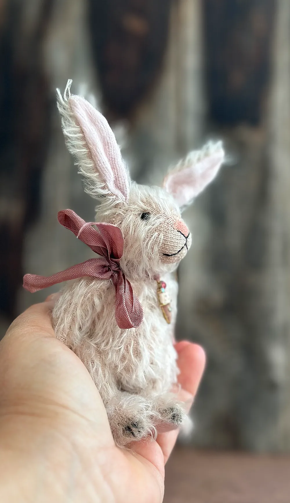 Annie by Victoria Sliva - Bear Pile