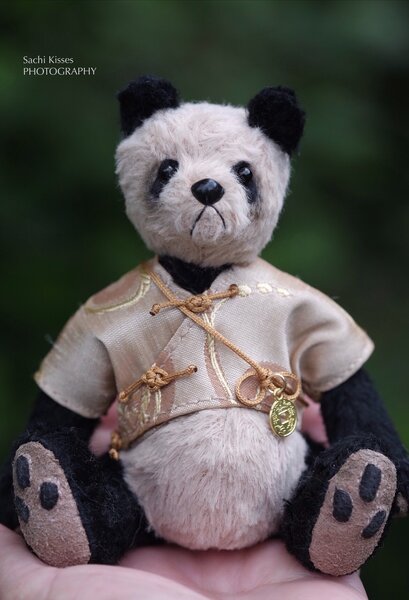 Ming by Karen Olsen - Bear Pile