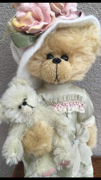 grace  emmy  shaz bears bear pile