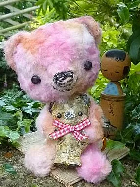 Teddy Bear Loving Cuddle Bear Pink by Hisa Kato - Bear Pile