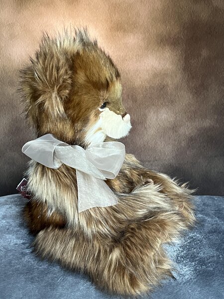 チャーリーベアーズ　マフィン Amazon.co.jp: チャーリー・ベアーズ 2022 - La Di Dah | 猫