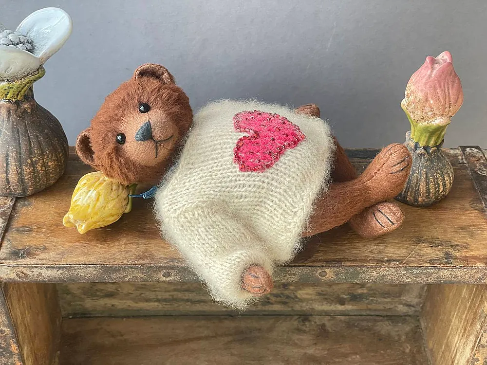 Hearty by Yulia Krupinova - Bear Pile