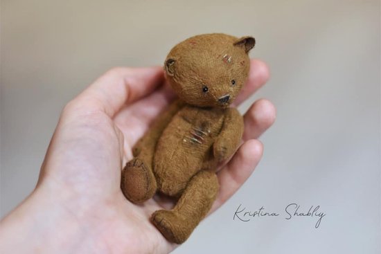 little foot stuffed animal