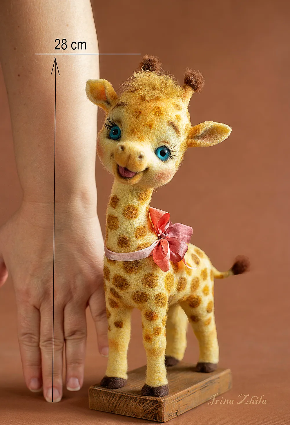 Giraffe by Irina Zhila - Bear Pile