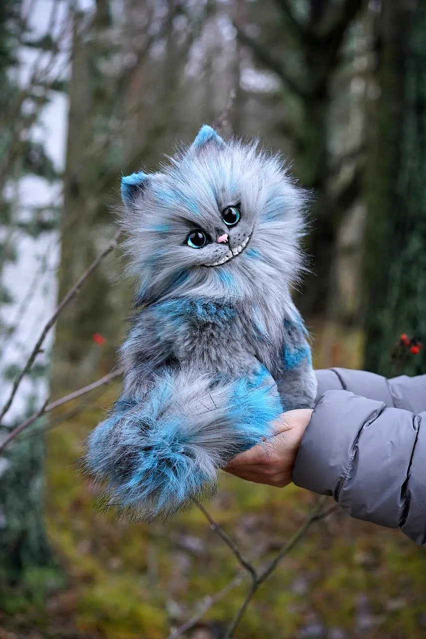 CHESHIRE CAT by Asel Rin - Bear Pile