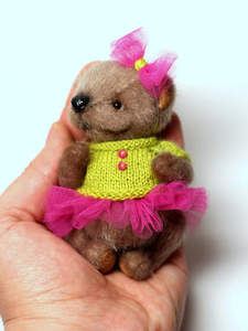 Leah by Tatiana Fedorova - Bear Pile