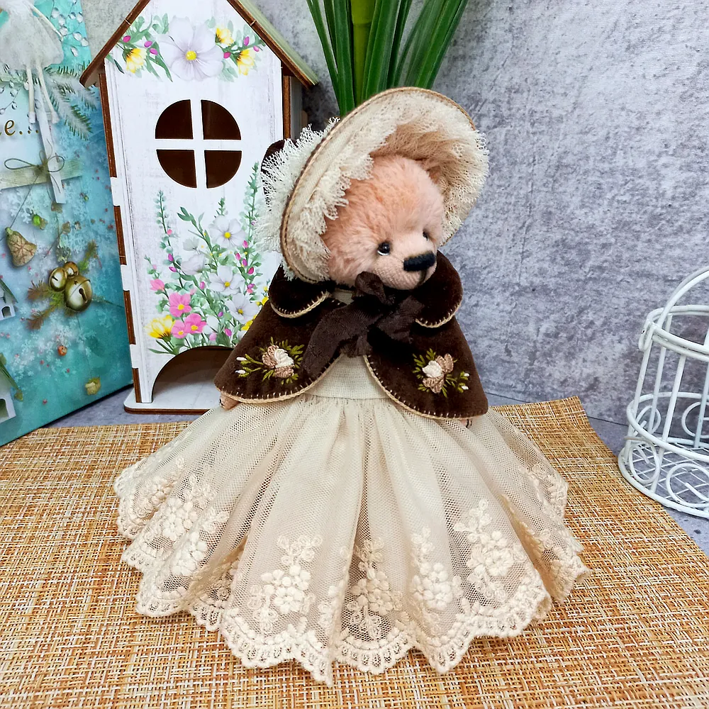 Milania by Valentina Davletgareeva - Bear Pile