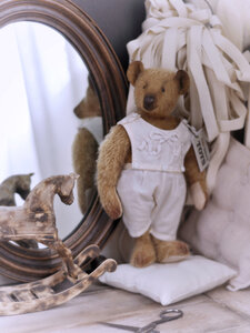 Julia Valeeva Toys - Artist Bears and Handmade Bears