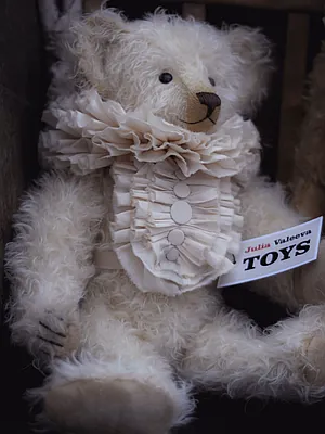 Julia Valeeva Toys - Artist Bears and Handmade Bears