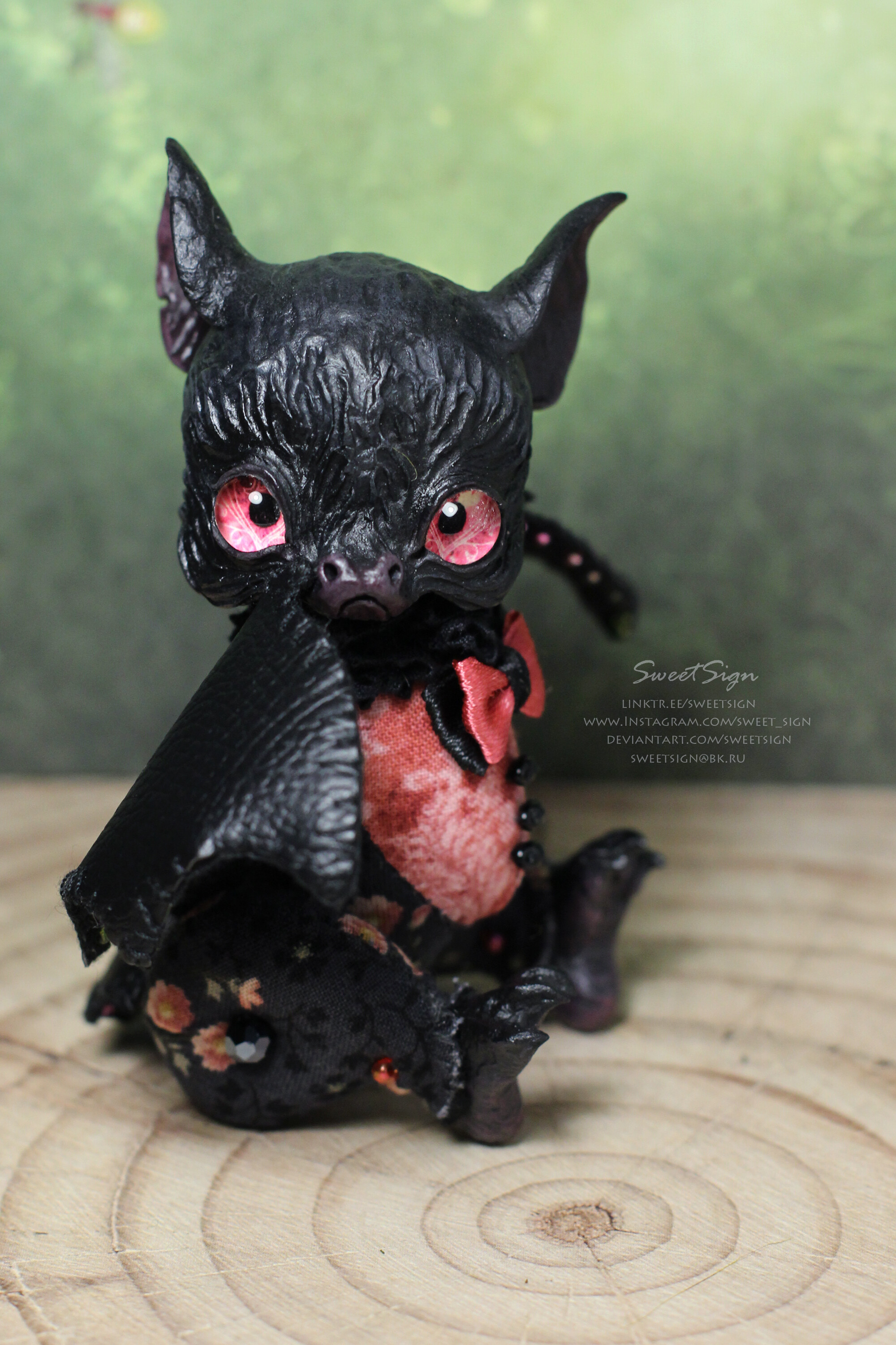 Pinky the Bat by Svetlana Polupanova - Bear Pile